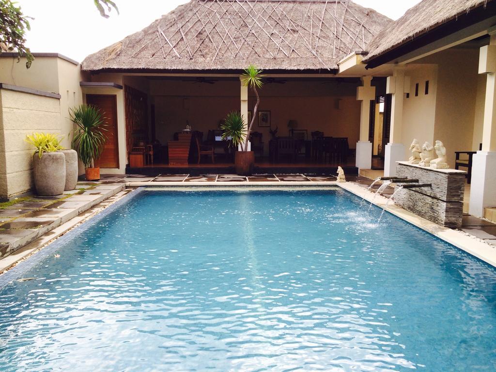 D'Alang Alang Villas Seminyak Esterno foto