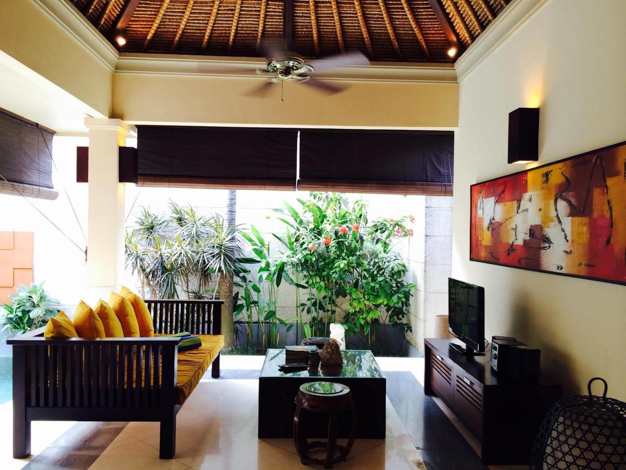 D'Alang Alang Villas Seminyak Esterno foto